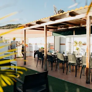 https://endless-summer-vibes.adeje-hotels.com