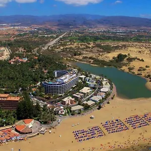 https://apartamentos-oasis-sol.maspalomashotels.com